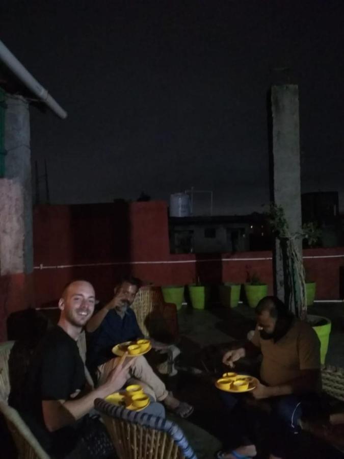 Big Brother Hostel Hotel Agra  Exterior foto
