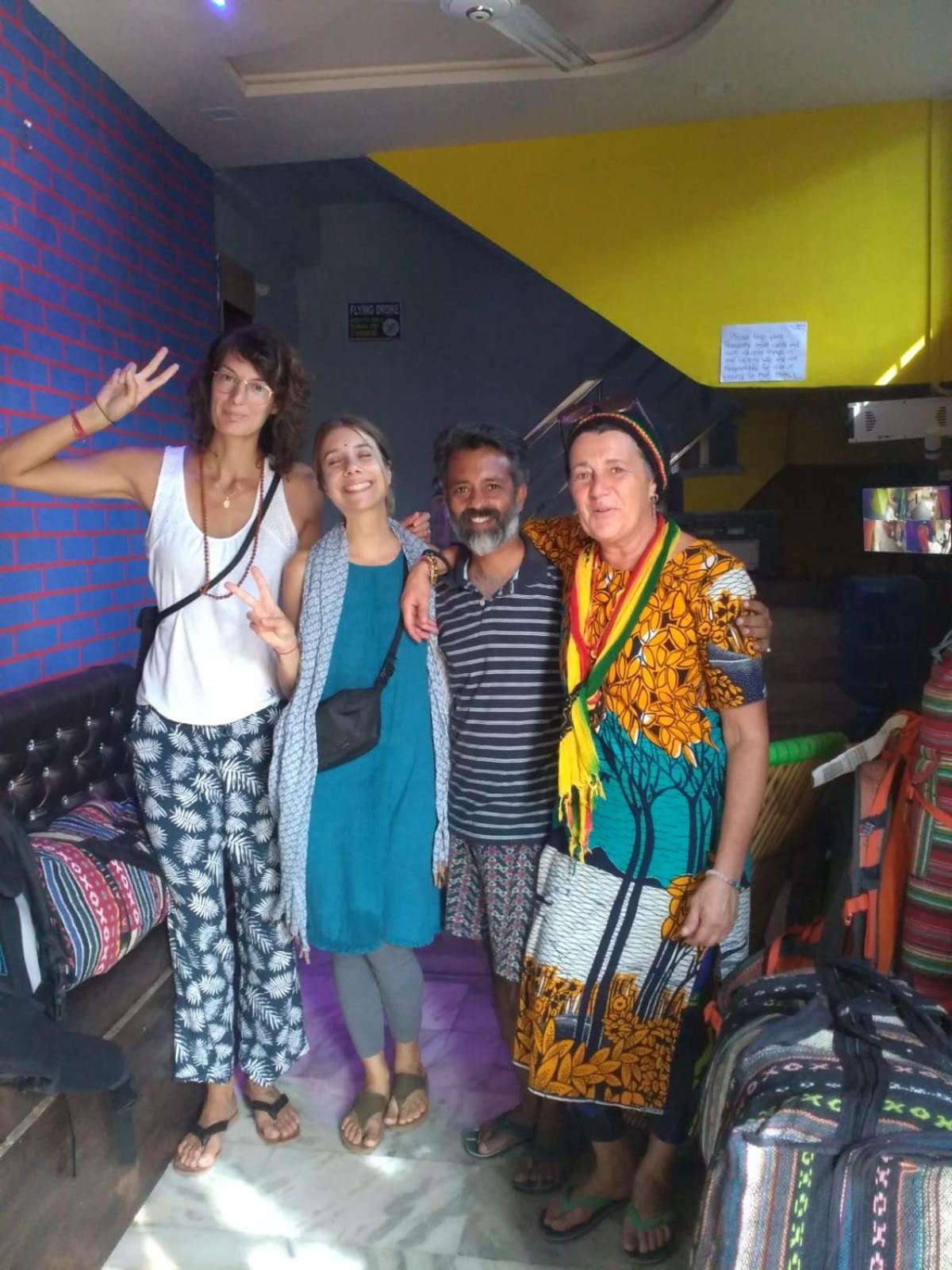 Big Brother Hostel Hotel Agra  Exterior foto