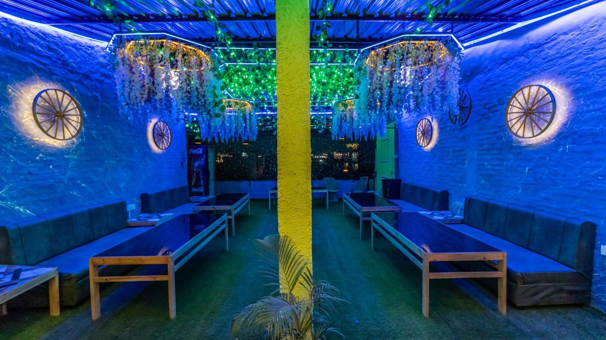 Big Brother Hostel Hotel Agra  Exterior foto