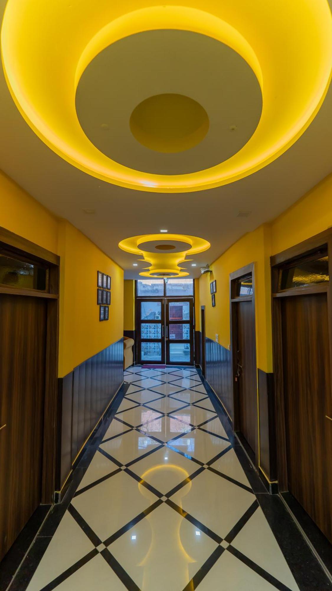 Big Brother Hostel Hotel Agra  Exterior foto