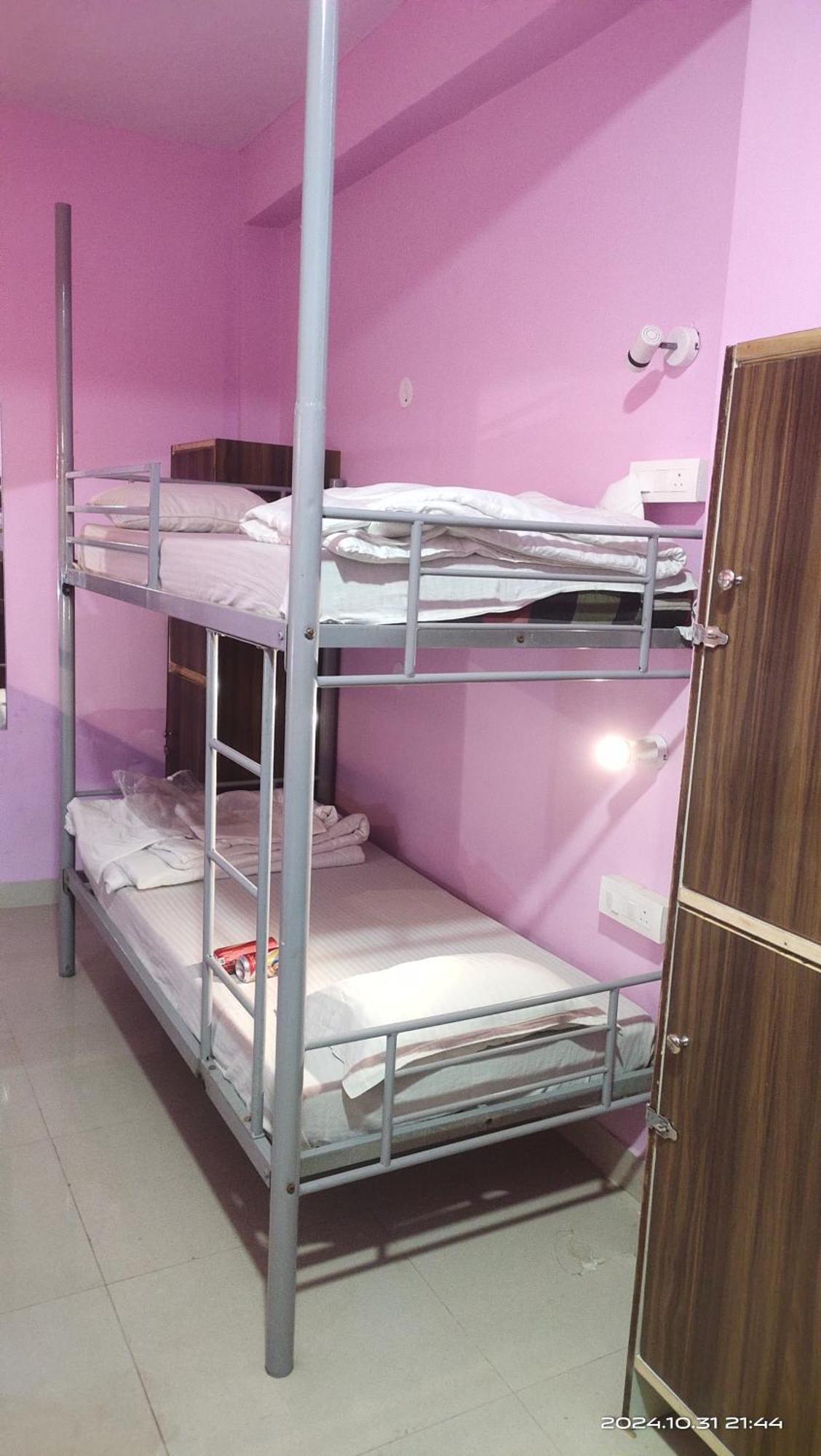 Big Brother Hostel Hotel Agra  Exterior foto